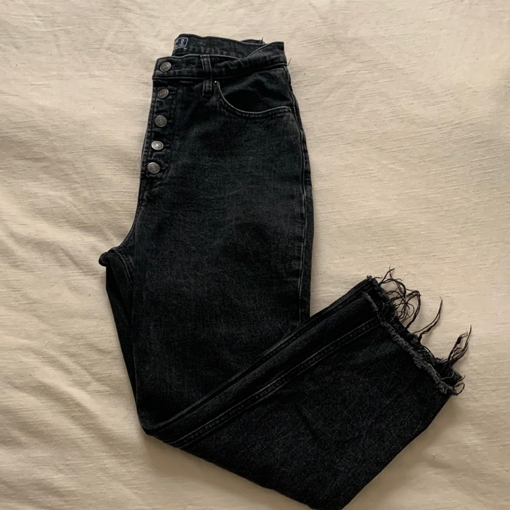 Abercrombie Curve Love Ultra High Rise Straight Black Jeans Size 28/6S